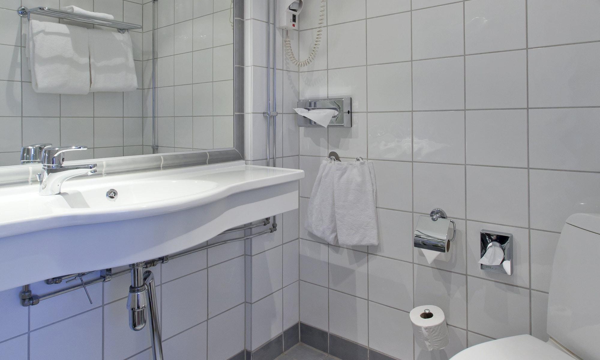 Thon Hotel Lillestrom Bagian luar foto