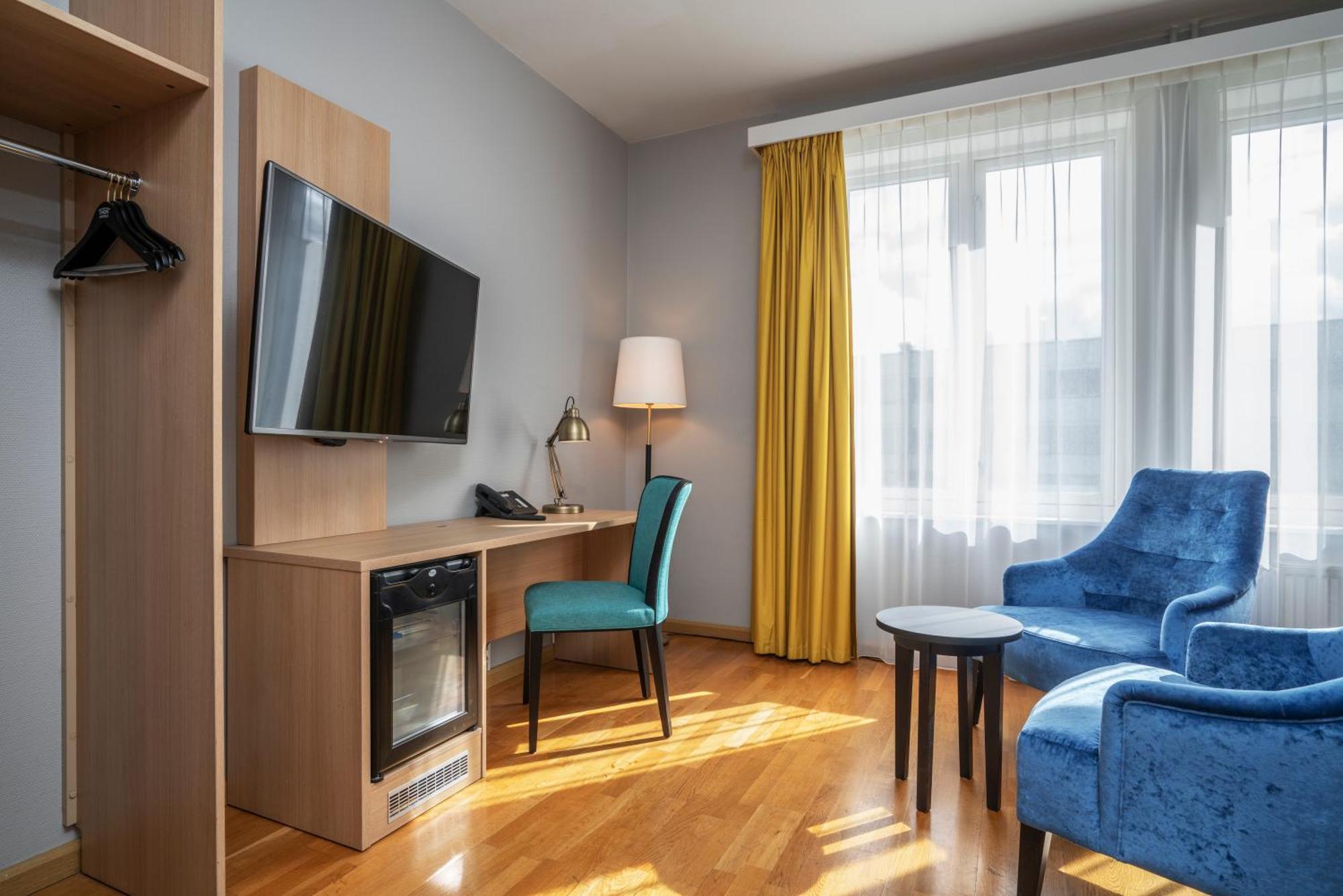 Thon Hotel Lillestrom Bagian luar foto
